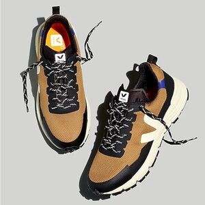 VEJA DEKKAN ALVEOMESH SNEAKERS PIERRE NEW IN BOX Size 42 EU